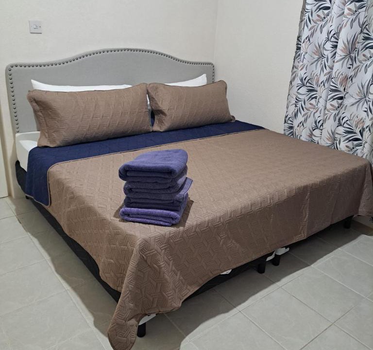 Speightstown House | Uthelina