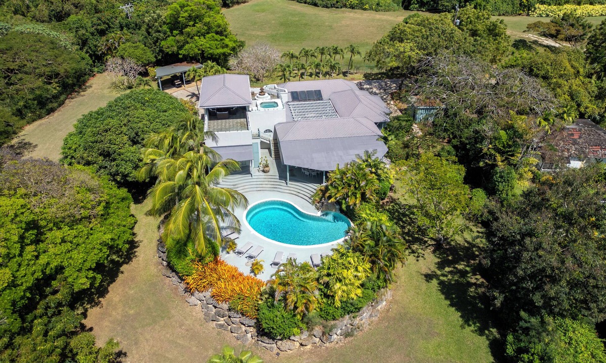 Halcyon Heights Condo | Villa Phoenix, Simmons Road, Sandy Lane, St. James