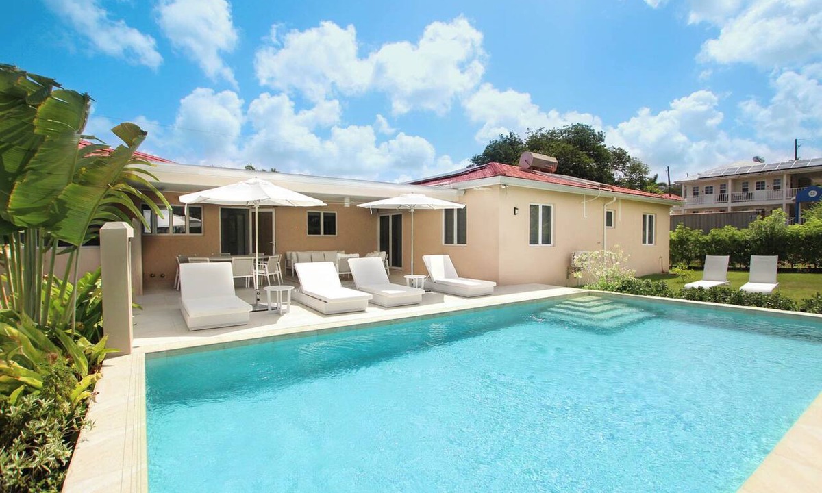 Porters House | West Coast Villa | Walk to Beach | Private Pool - Haynes House