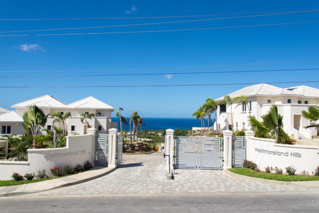 Holetown Villa | Westmoreland Hills - Mount Standfast - St James - Full Gym Membership