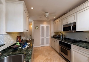 #271 Beautiful Beach Front Exceptional Luxury Apartment in Port St Charles.