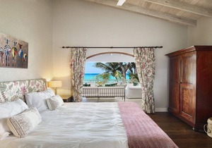 5 Bedroom Beachfront Villa With Stunning Sea Views - Includes Cook Service
