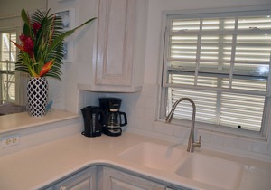 Amazing Beachfront Condo With Pool On Tranquil Worthing Beach - Leith Court #12