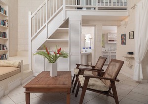 Beachfront 1 bedroom apartment at the Inchcape Seaside Villas estate