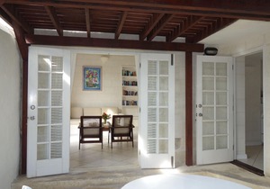Beachfront 1 bedroom apartment at the Inchcape Seaside Villas estate