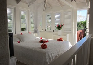 Beachfront 1 bedroom apartment at the Inchcape Seaside Villas estate