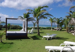 Beachfront 1 bedroom apartment at the Inchcape Seaside Villas estate