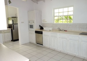 Beachfront 2 bedroom apt. No. 4 right one of the white sand beach of Silver Sands