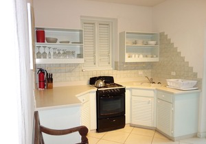 Beachfront 2 bedrooms Apt. No. 3 right one the white sand beach of Silver Sands