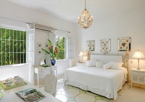 Beachfront Bliss Getaway with Pool - Nelson Gay