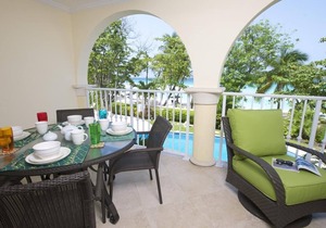 Beachfront Condo with Two Pools - Sapphire 103
