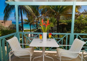 Beachfront Studio on upper floor at the Inchcape Seaside Villas estate