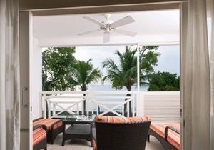 Beautiful Modern Two Bedroom Condo