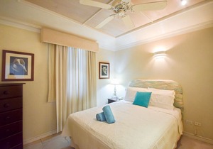Cosy and Romantic Beachfront Condo - Nautilus