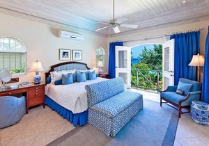 *FREE CAR* Luxury 4 Bedroom Beach Front Villa With Private Pool and Staff