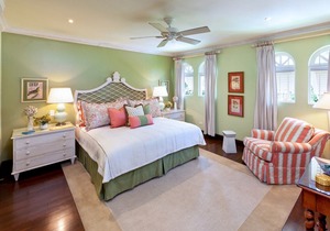 *FREE CAR* Luxury 4 Bedroom Beach Front Villa With Private Pool and Staff