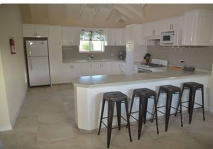 IXORAS BEACH APARTMENTS (2 bedrooms)