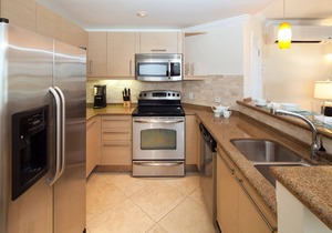 Modern Beachfront Condo with Pool - Sapphire 116