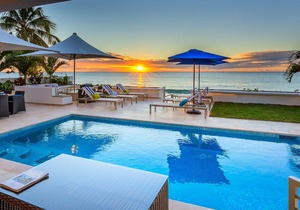 Nirvana: Luxury beachfront 5-bedroom villa with pool