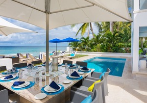 Nirvana: Luxury beachfront 5-bedroom villa with pool