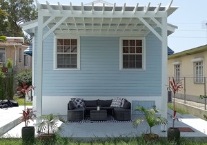 Oistins Cottage - Pool Deck + Walk to beach!