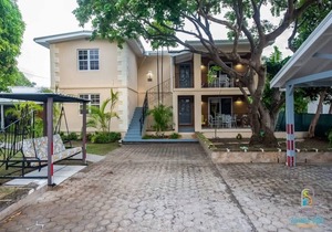 Private Porch Near Dover Beach and St. Lawrence