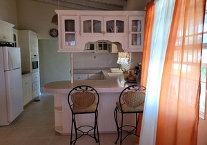 Relaxing, Amazing beach, pool, Cheap cars, quiet area, surfers paradise 2