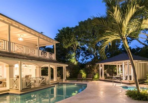 Sandalwood House (3/6 Rooms)