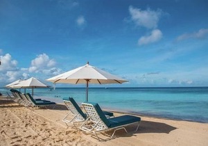 Stylish Old Trees 4Br Pool Villa In Barbados