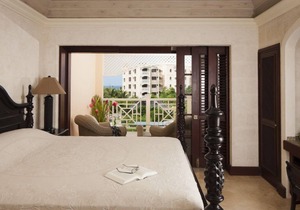 The Crane Resort - Junior Suite