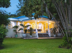 Stylish Villa Acre Of Gardens Beach | Speightstown