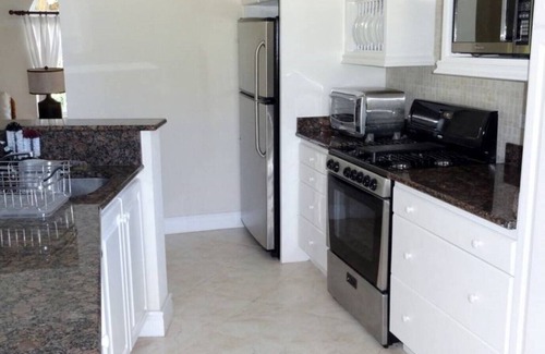 Sion Hill House | 2 bed country plantation apartment