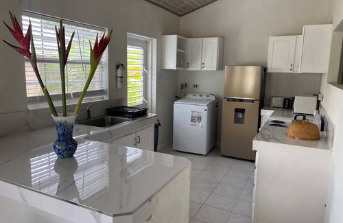 Rendezvous Apartment | 2 bedroom 2bathroom near Holetown
