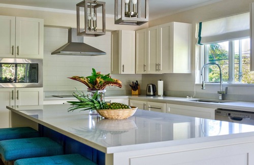 Gibbs Bay Villa | A 4 Bedroom Villa With Private Pool & A 3 Minute Walk To The Beach - Great Value