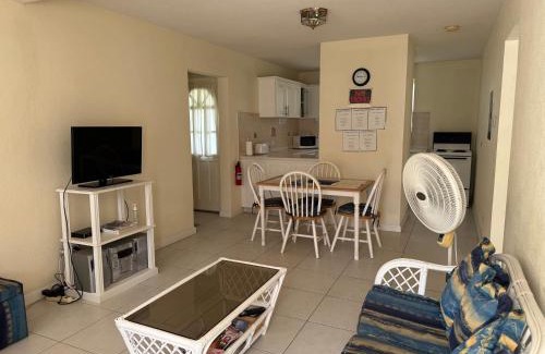 Oistins Apartment | AnnJenn Apartments