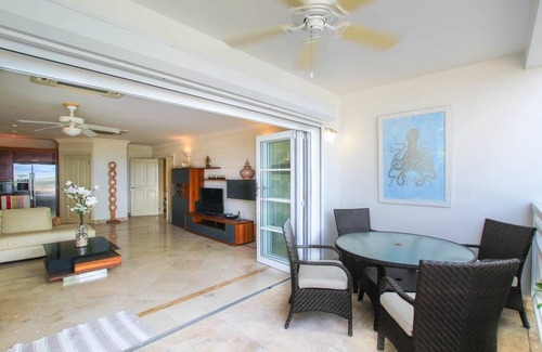 Old Trees Bay Apartment | Apartment ∙ 2 bedrooms ∙ 4 guests