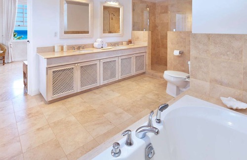 Mullins Villa | Beacon Hill 305 | Penthouse