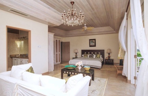 Oistins Villa | Beautiful 5-bedroom villa for short-term rental