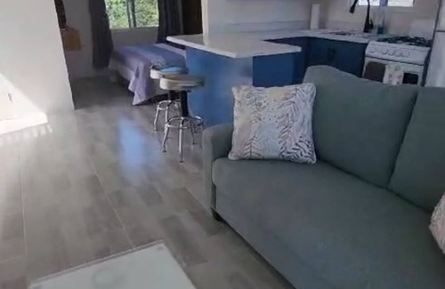 Charnocks House | Breezy Heights Cottage - Studio
