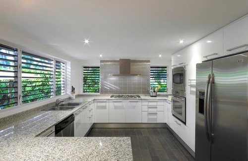 Folkestone Villa | Church Point 2 by Blue Sky Luxury