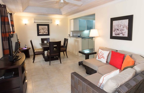 St. Lawrence Gap Condo | Executive One Bedroom Condo W/Pool