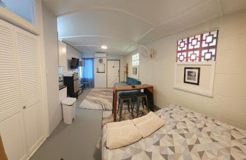 Silver Sands Apartment | Gloria's mini hideaway