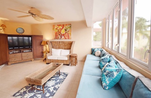 Marine Gardens House | House ∙ 5 bedrooms ∙ 10 guests