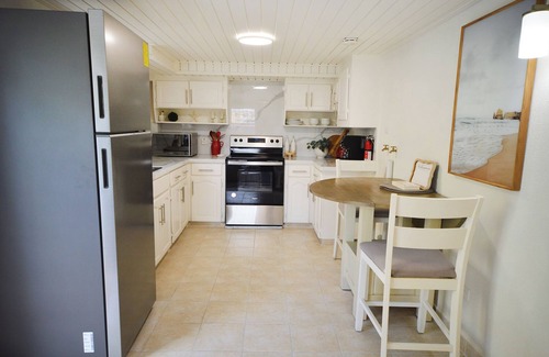 Saint Peter Parish Apartment | Island Bajan 1-bedroom apartment 15 minutes walk to the beach
