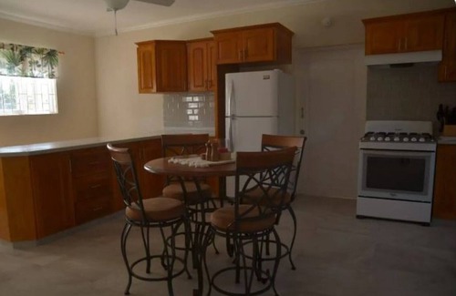 Douglas Apartment | IXORAS BEACH APARTMENTS (2 bedrooms)