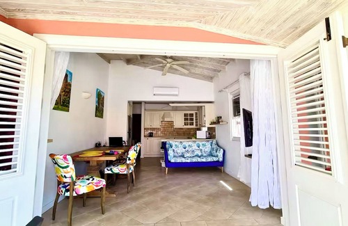 Little Battaleys House | Kings Beach Village is close to Mullins Beach and a fantastic location on the west coast