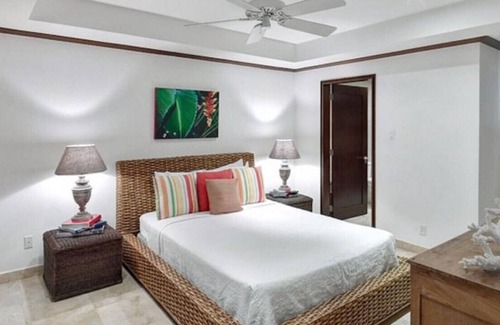 Old Trees Bay House | Life's a Beach by The Villa Life