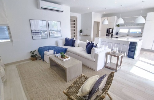 Porters Villa | Luxe Private Pool Villa in Porters Place, Exclusive Beach Club Access, Gym & BBQ