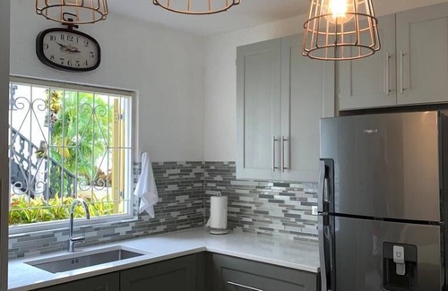 Bridgetown Condo | Moonshine 316 Rockley Golf Club