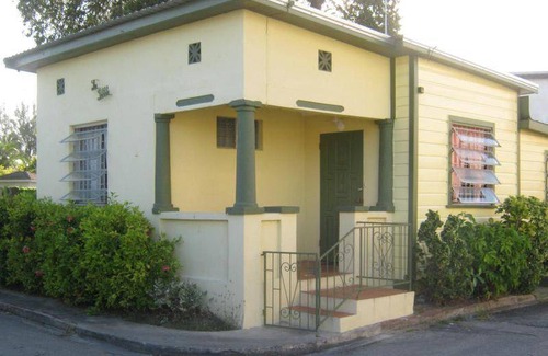 Dover House | Motel ∙ 8 guests